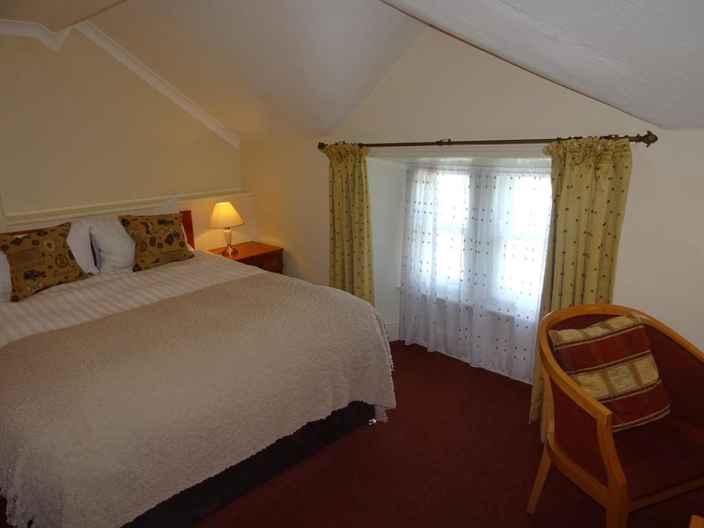 Отель Lutwidge Arms Holmrook Экстерьер фото