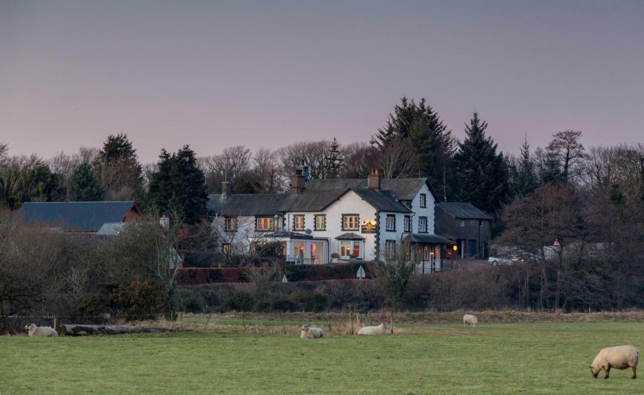 Отель Lutwidge Arms Holmrook Экстерьер фото